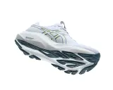 Ein weißer Asics GT-1000 4 Herren Laufschuh mit gelben Akzenten und einer markanten Sohle.