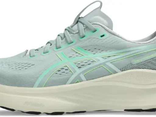 Leichter, mintgrüner Asics Schuh mit Dämpfung, ideal für Läufer mit Plantarfasziitis.